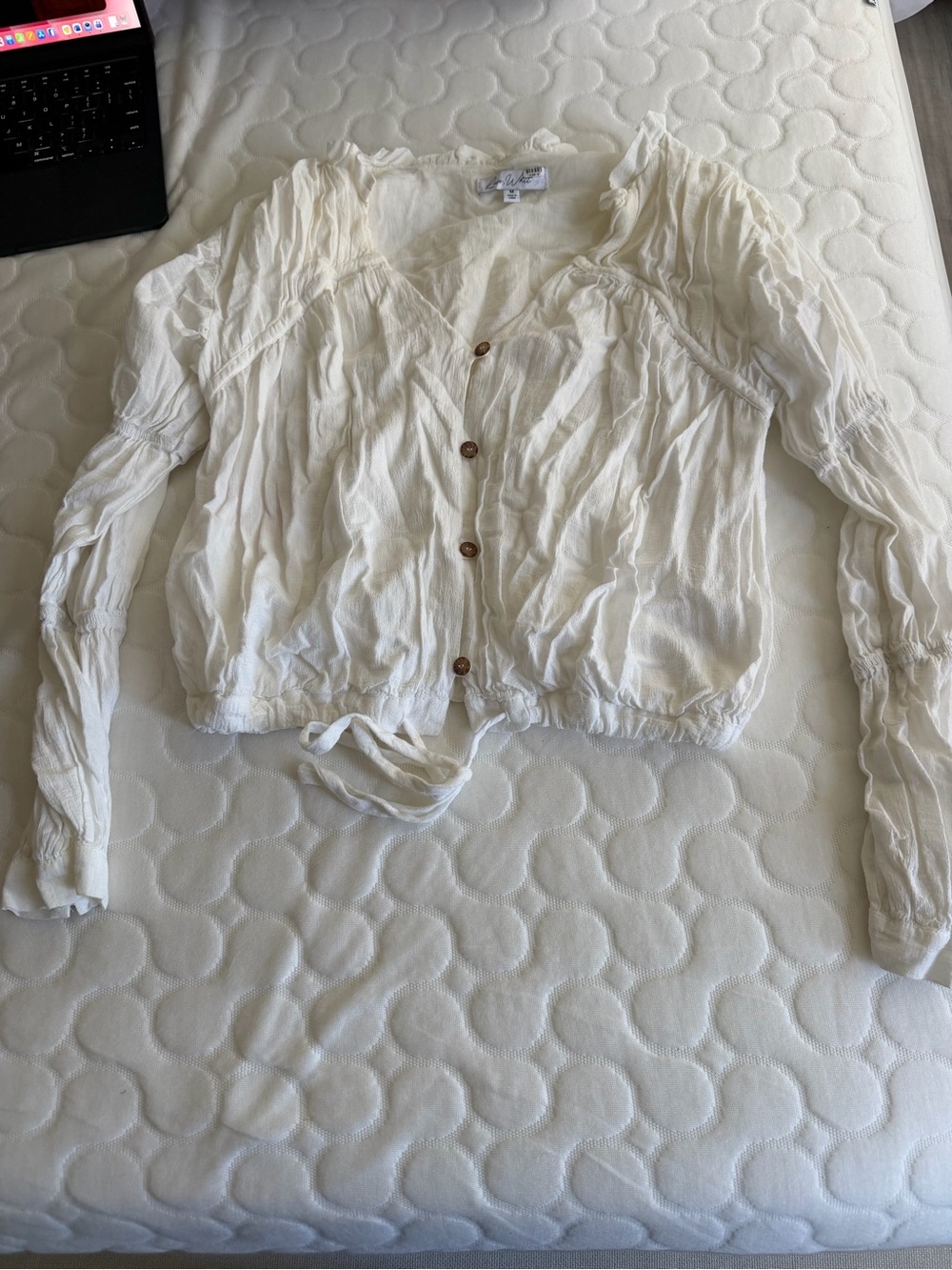 White Button-Front Ruffle Collar Blouse - Picture 2 of 3